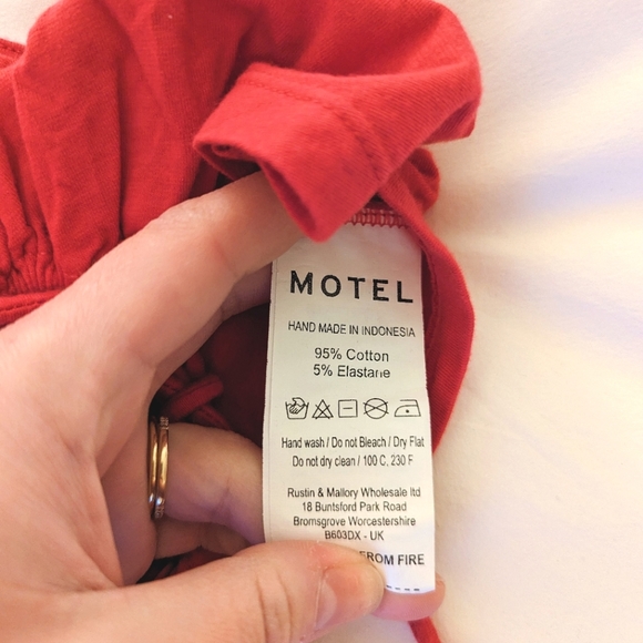 Motel Rocks Crop Top in Fuschia Pink, size Large - Picture 6 of 6